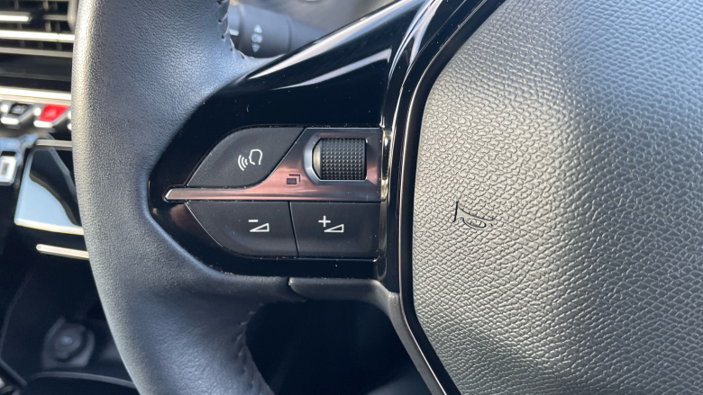 Peugeot 2008 1.2 PureTech Allure Premium+ 5dr Petrol Estate